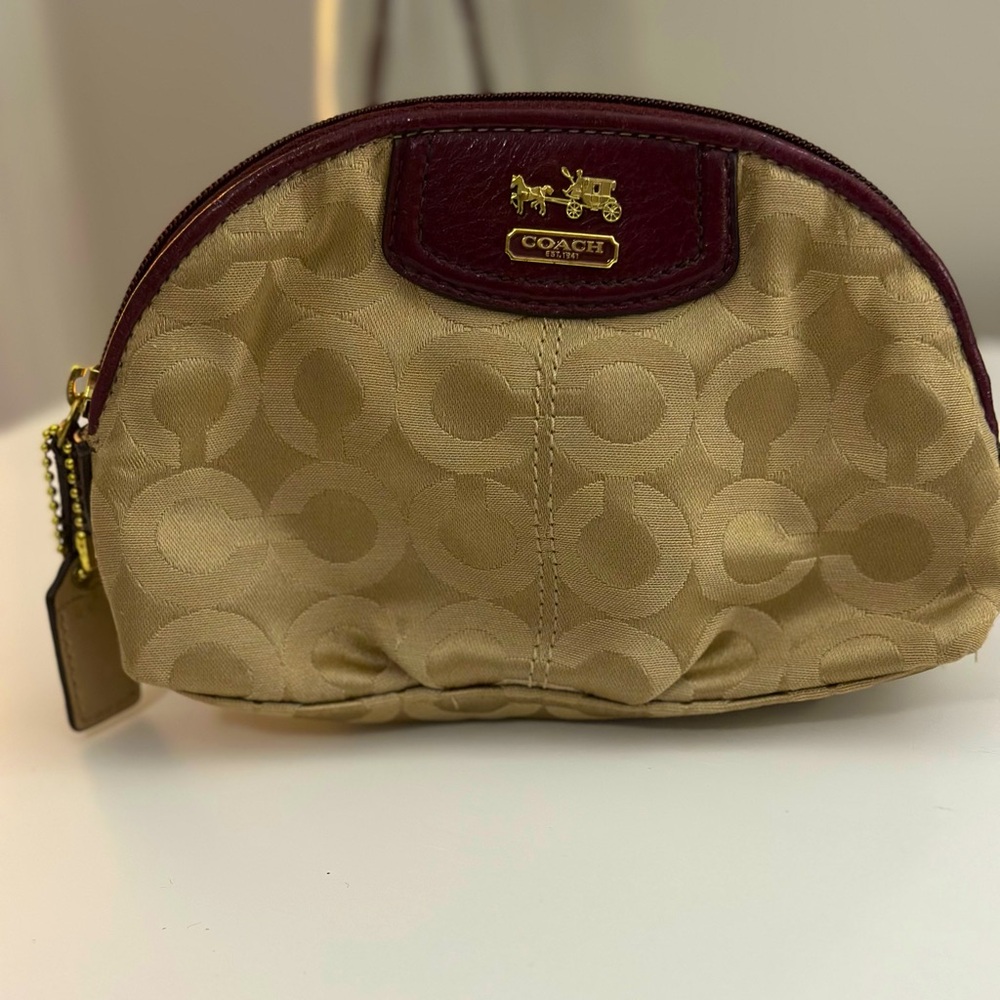 NWOT Coach Clutch